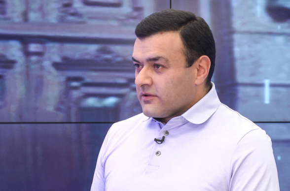 Արդարադատության նախարար Ռ.Բադասյանը մի բան գիտի՞, որ ասում է, թե՞ ուղղակի ասում է